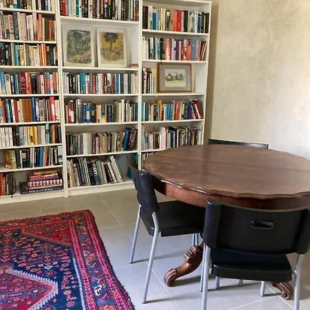 Oda ve Kahvaltı Canel *